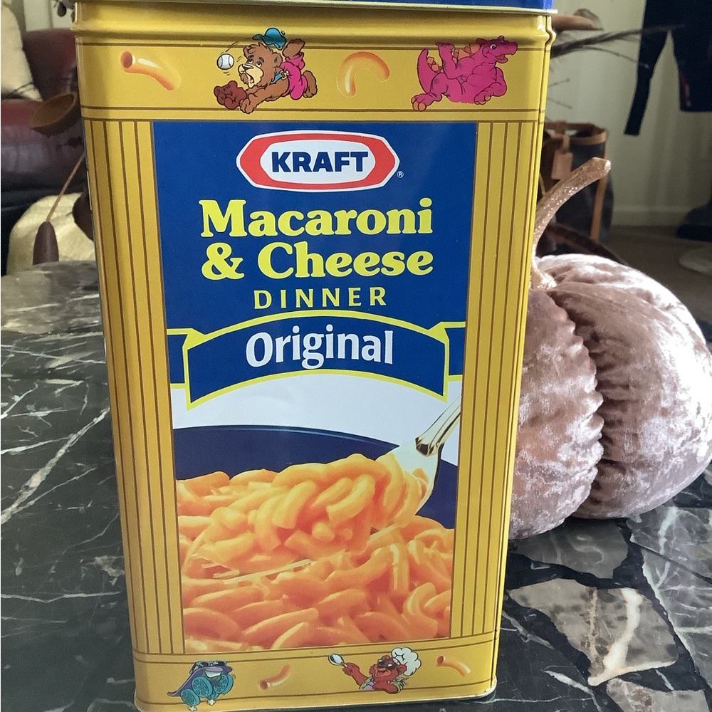 Vintage Kraft large macaroni & cheese Dino Mac cheesesauris graphic